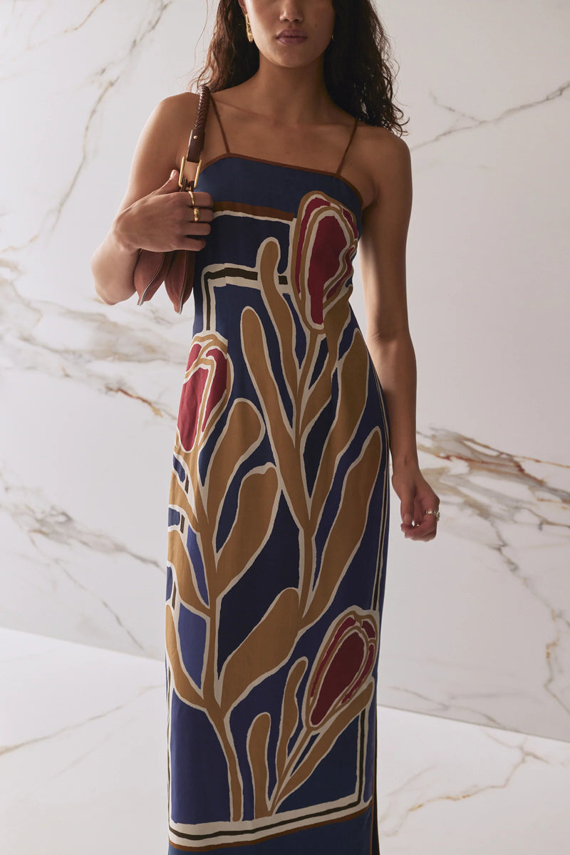The Avinta Dress Lisse Tulip