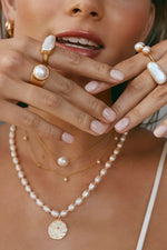 Pearl Bar Ring Gold