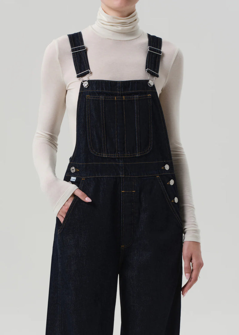 Freya Overall in Juno