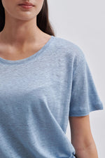 Peony O-Neck Tee Ashley Blue