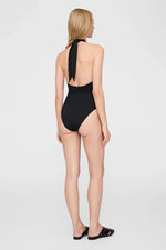 Beatrix One Piece Black