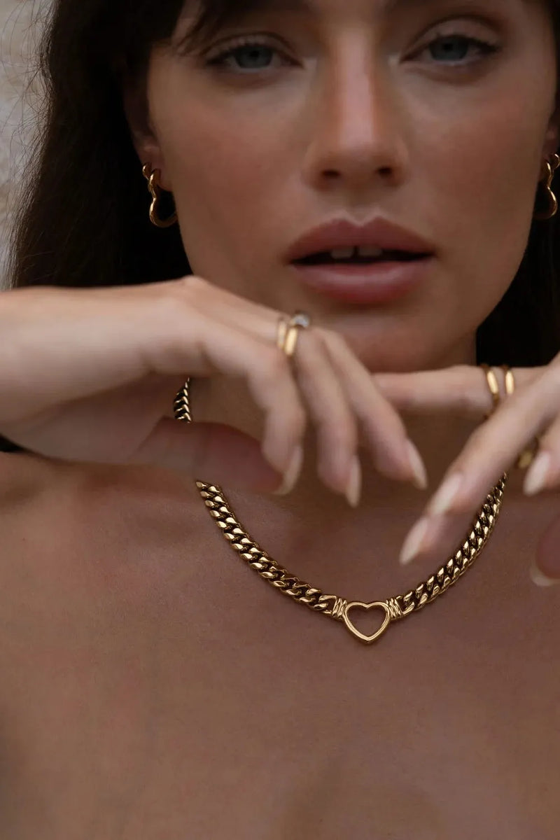 Valentine Necklace Gold
