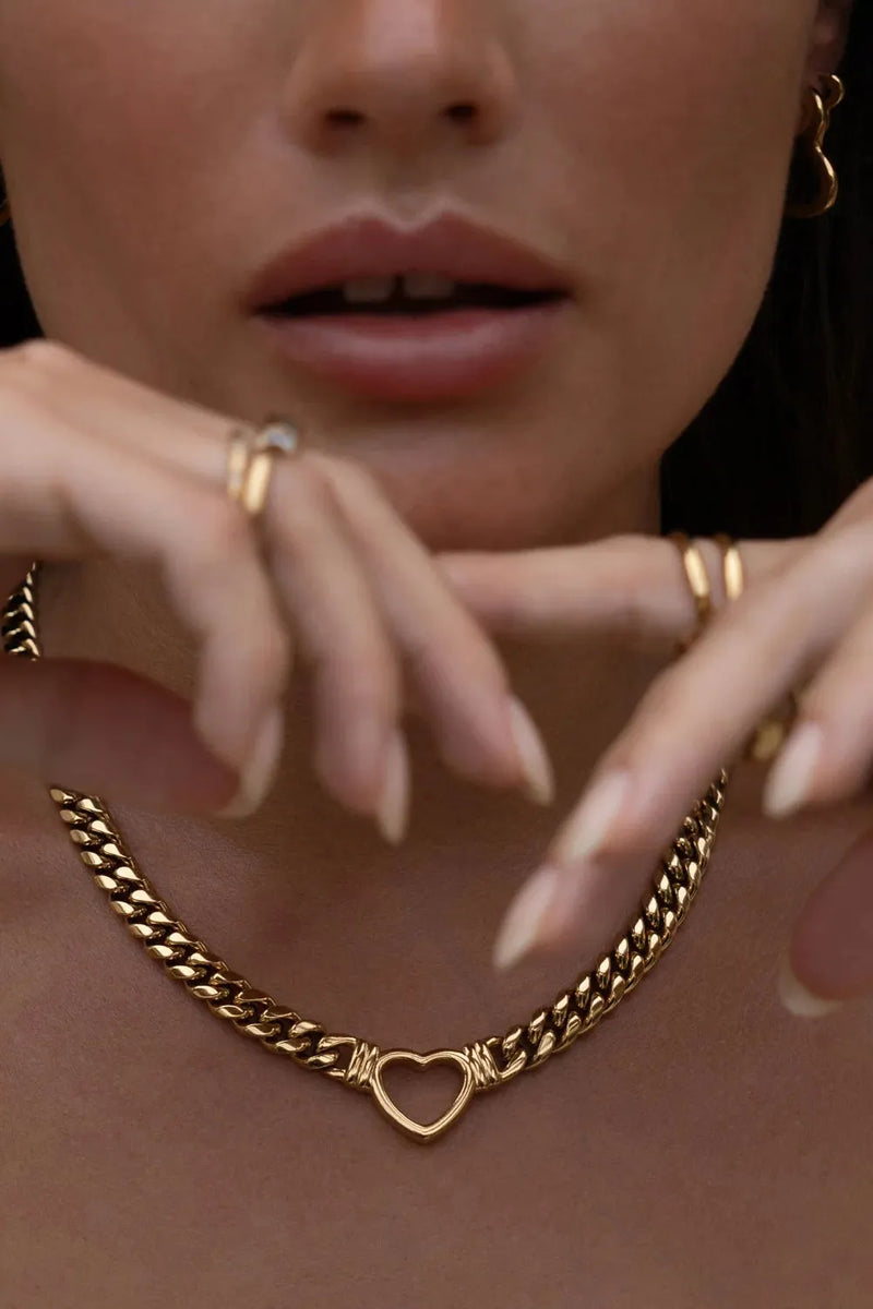 Valentine Necklace Gold