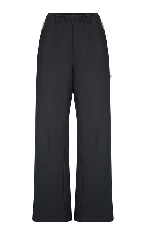 Parisienne Trackpant Washed Black