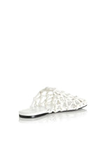 Hezu Ivory