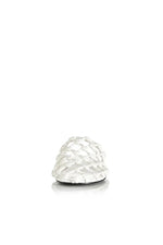 Hezu Ivory