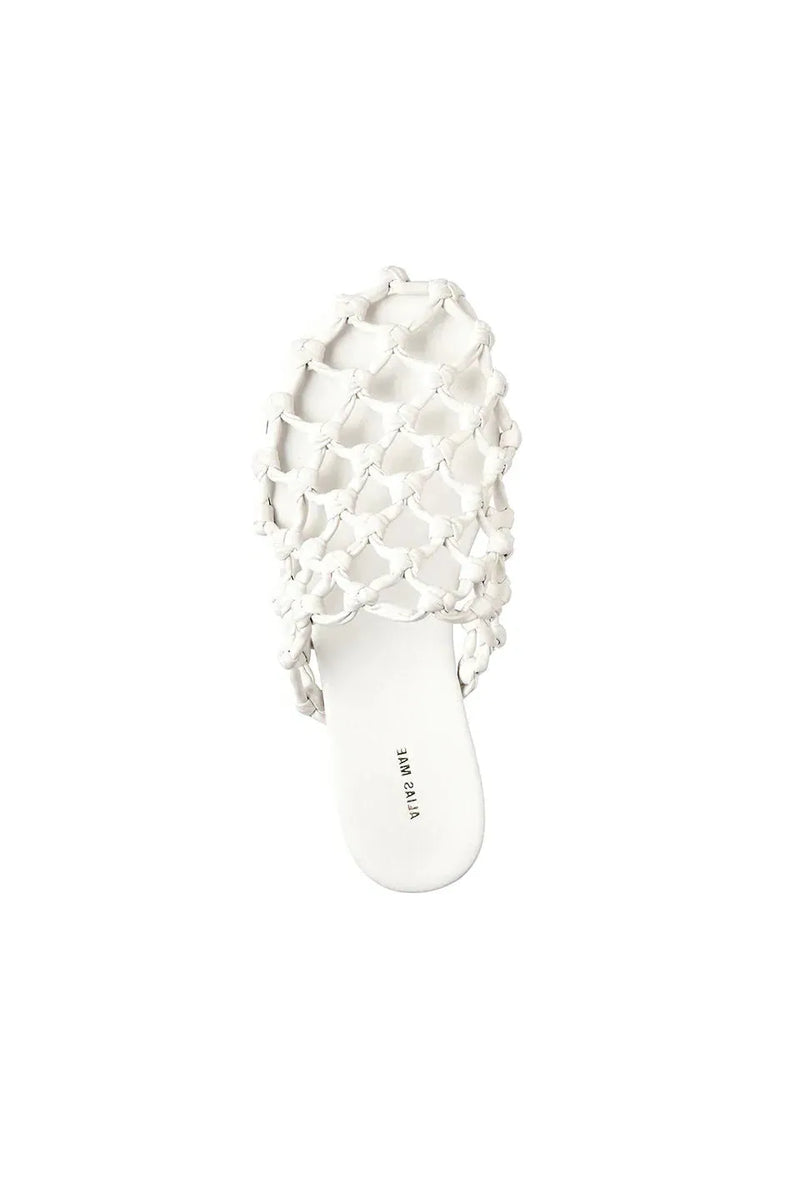 Hezu Ivory