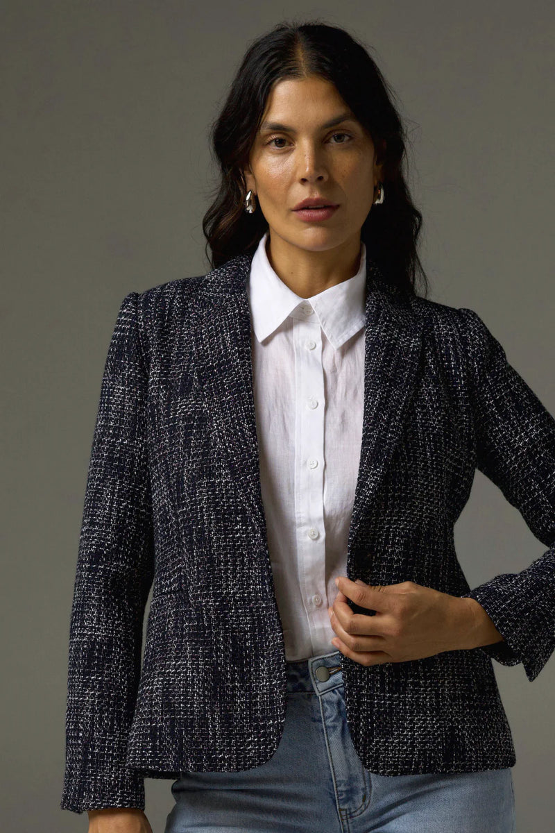 Poise Jacket Black/White Boucle