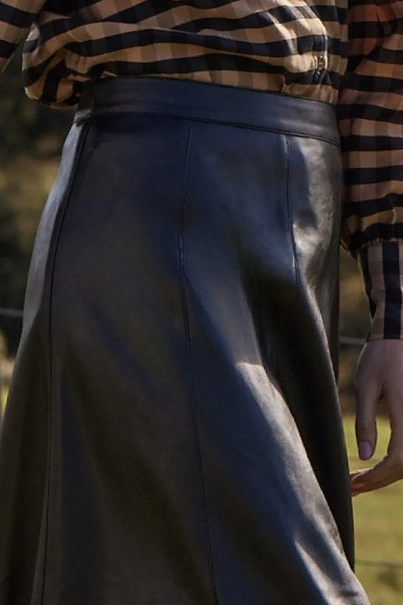 Stellar Skirt Black
