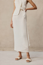 Alma Sarong Coconut